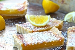 Lemon Shortbread Tart With Powdered Sugar