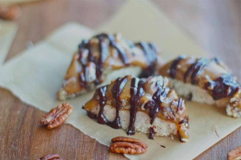 Gluten Free Caramel Pecan Shortbread Bars