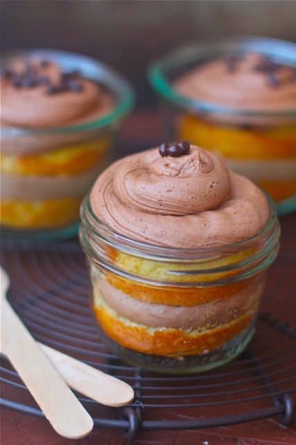 coffee vanilla cupcakes in a jar