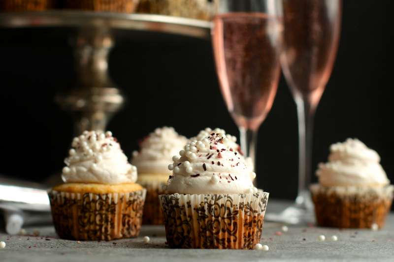 champagne cupcakes Champagne Cupcakes with Rose Hibiscus Meringue Buttercream