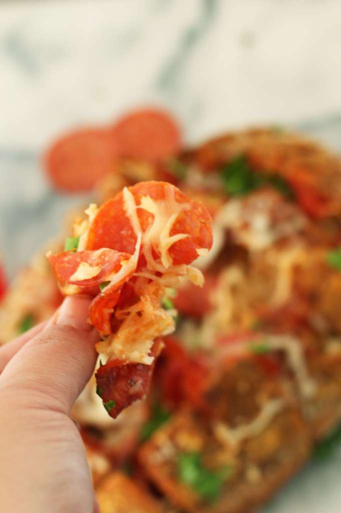 Cheesy Pepperoni Pull-a-part Bread