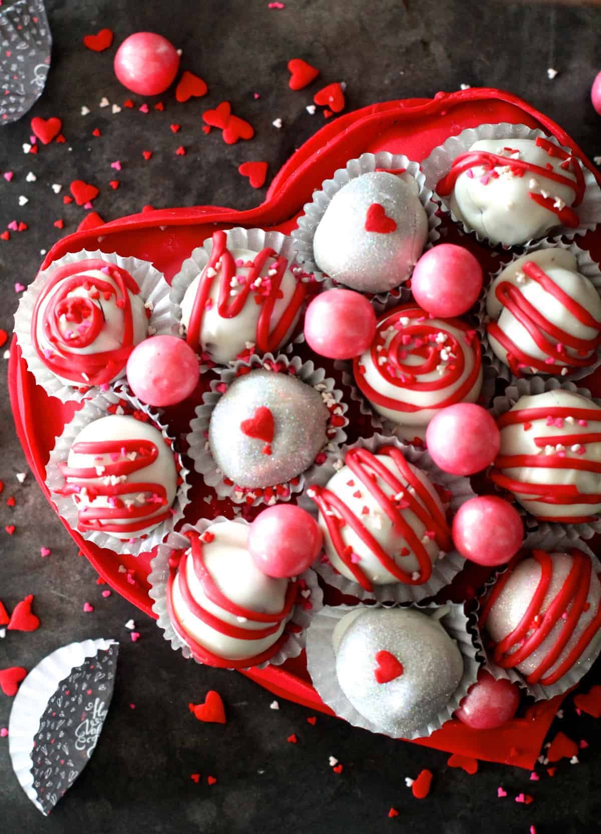 How to make Cake Pops  Valentine's Day Heart Shaped Cake Pops 