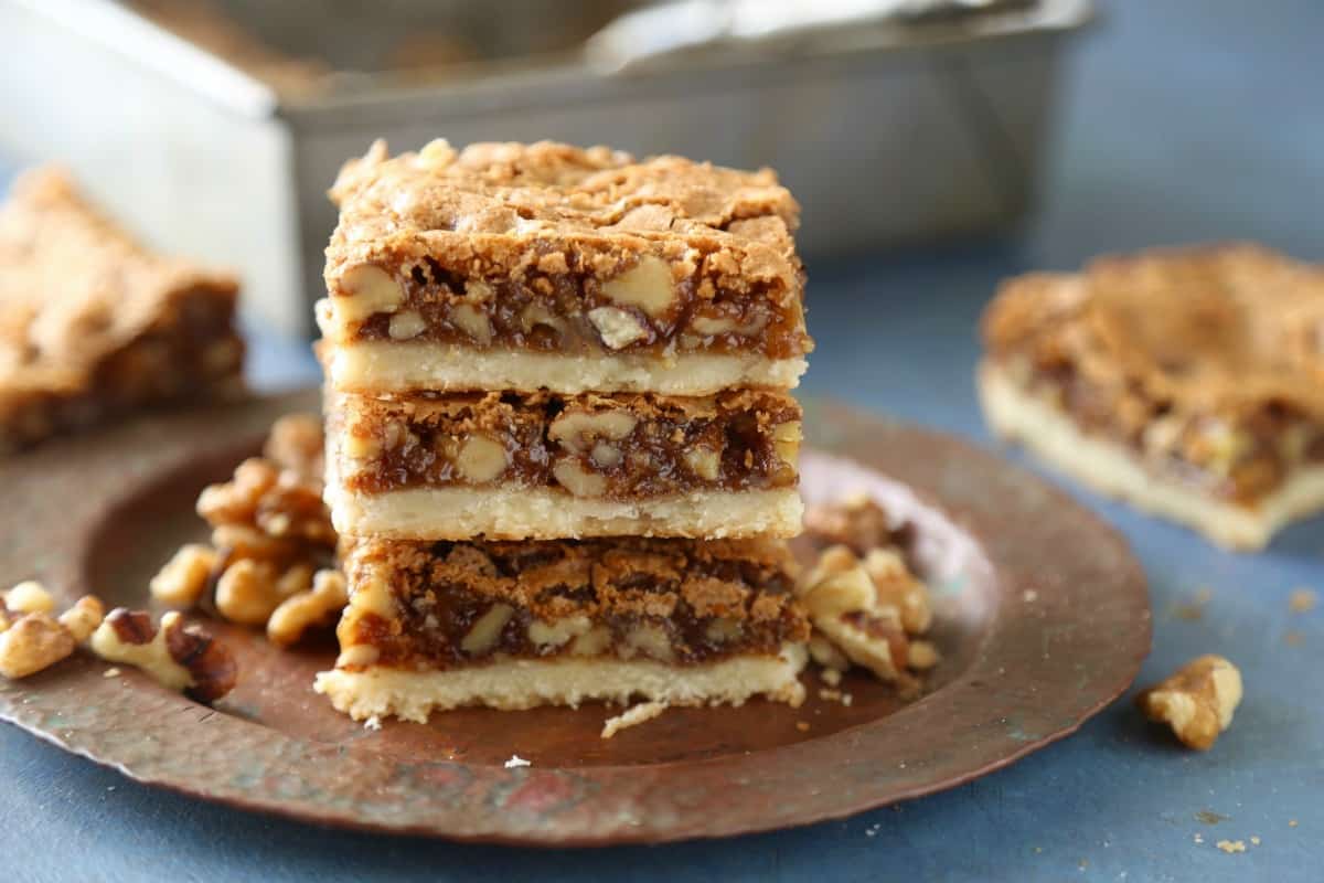 Brown Sugar Walnut Shortbread Bars - The Seaside Baker