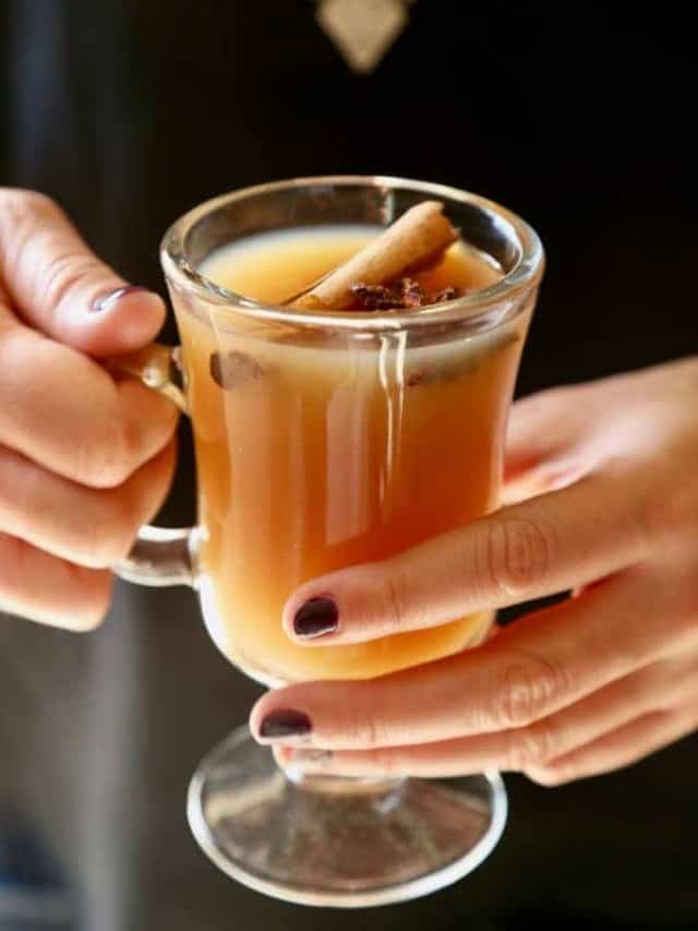 Hot Apple Pear Cider- Warm Up This Winter Story