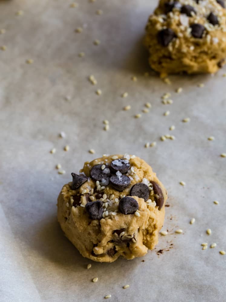 Tahini Chocolate Chip Cookies with sesame seeds