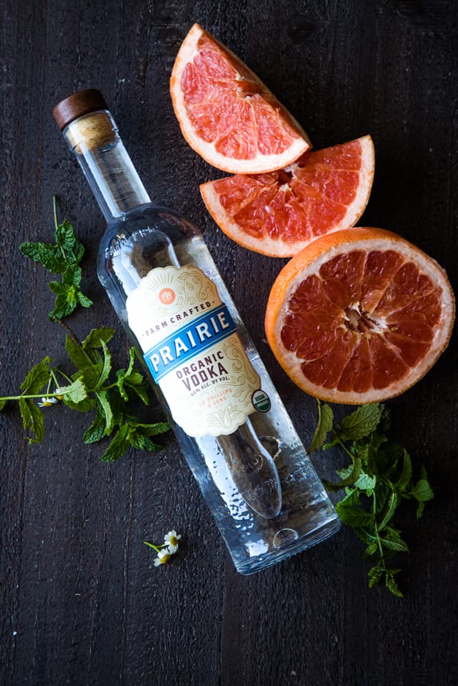 mint and grapefruit cocktail