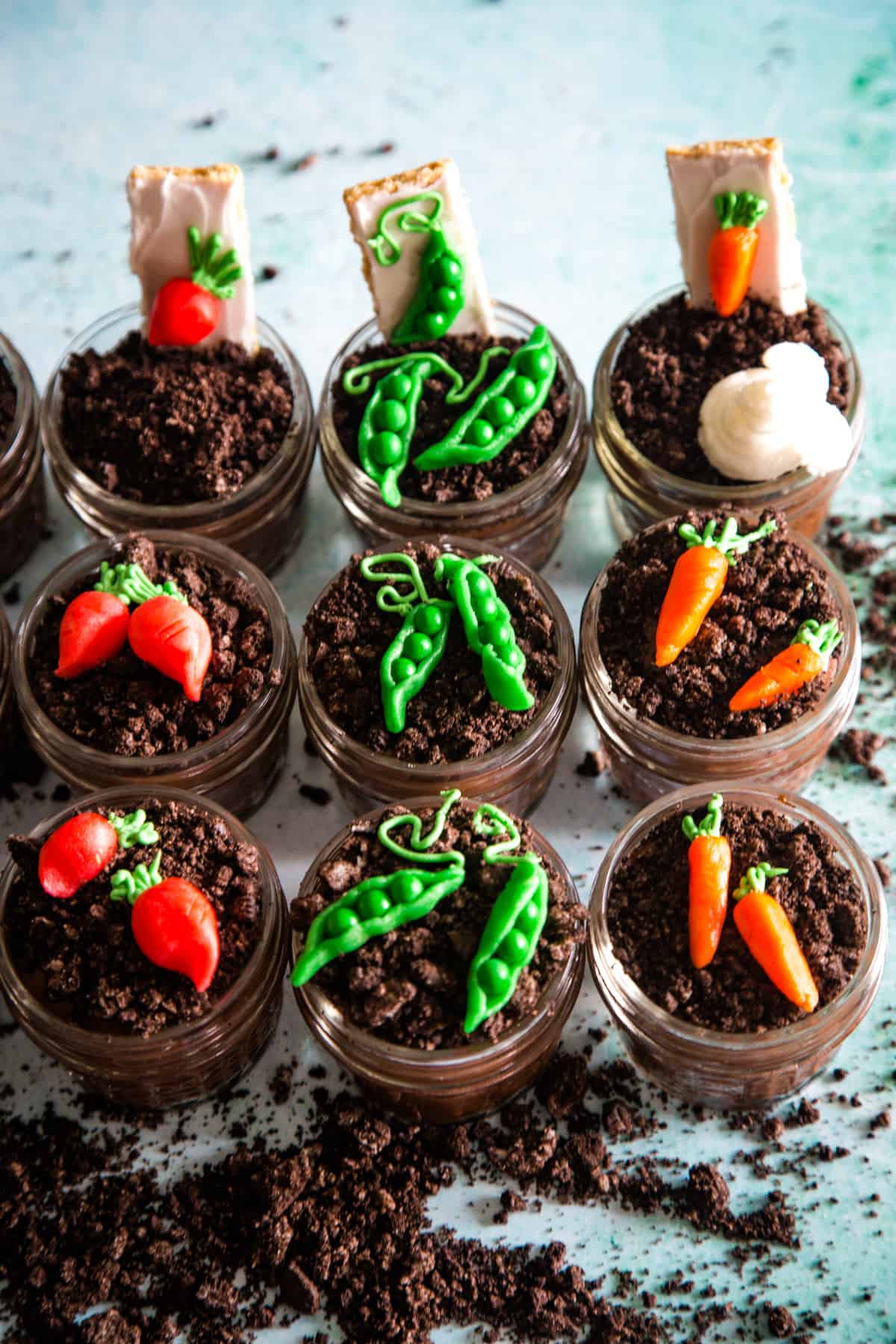 Easy Halloween Dirt Cup Recipes for Digging Your Own Grave | Yummly