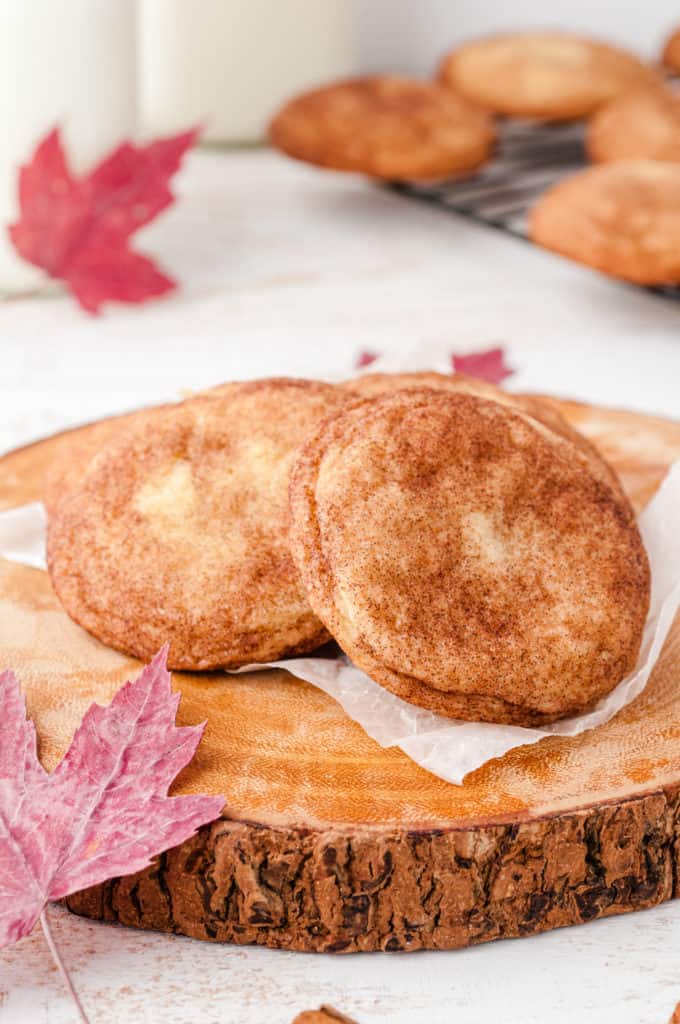 wood cookie plate with maple snickerdoodles