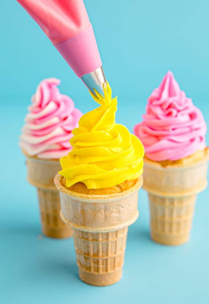 frosting ice cream cone cupcakes