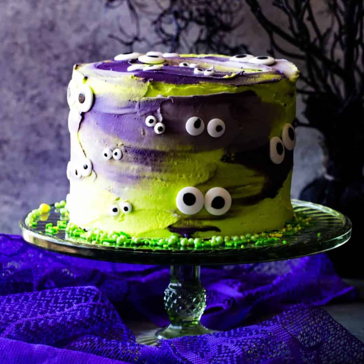 The Bake More: Glow In The Dark Cake