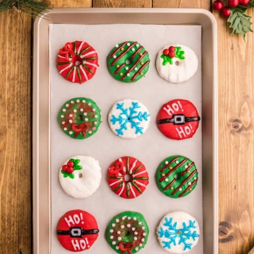 https://theseasidebaker.com/wp-content/uploads/2021/10/Christmas-Wreath-Cookies-Set-2-13-500x500.jpg