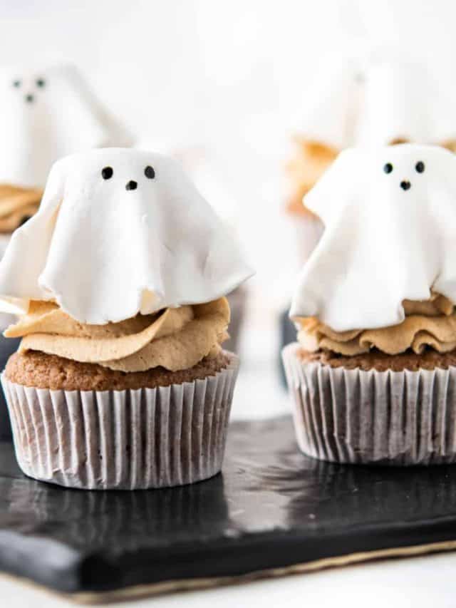 Fondant Floating Ghost Cupcakes Story