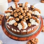 square feature image of the chocolate chip cookie dough cheesecake.